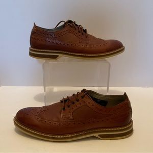Clarks Lea Wingtip Oxford Lace up Mens Brown 9.5 M Excellent!